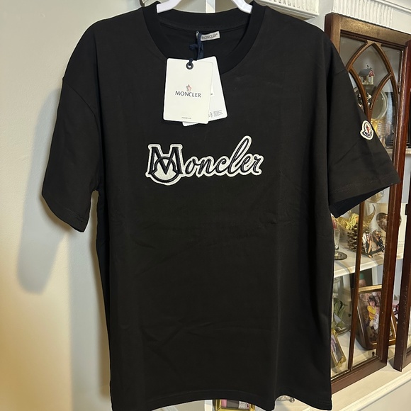 Moncler Embroidery Logo T Shirt NEW - Picture 1 of 8